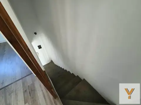 Depto Tipo Casa en Alquiler de 2 dormitorios