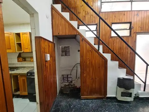 ALQUILER PH DE 5 AMBIENTES ZONA PARQUE CHACABUCO