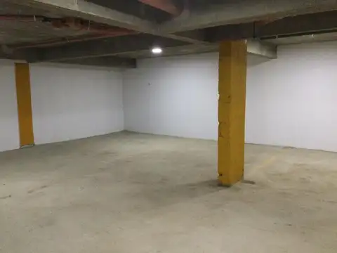 Av. Hipólito Yrigoyen 7726