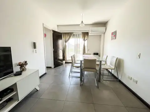 Departamento en Alquiler en República De La Sexta, $ 520.000