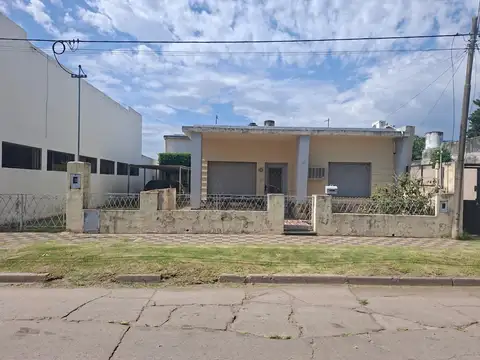 Casa en venta en Villa Gobernador Galvez