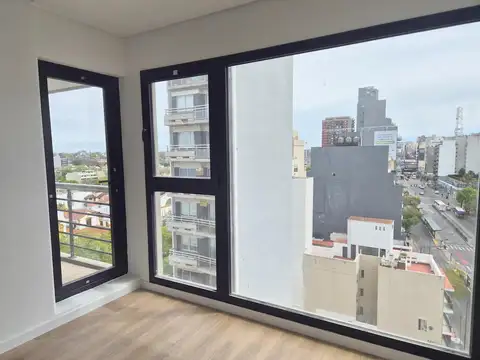 Venta Departamento de 2 ambientes  al frente  en Saavedra,