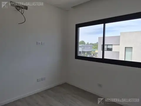 Departamento en Venta con 2 cocheras