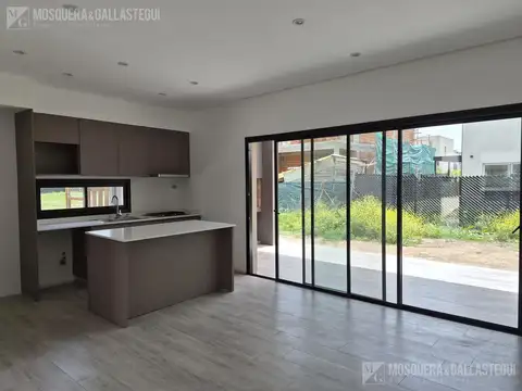 Colectora Panamericana Oeste Km. 51,5,  Pilar Centro, Provincia de Buenos Aires