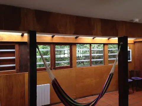 Casa 2 ambientes con 1 baño