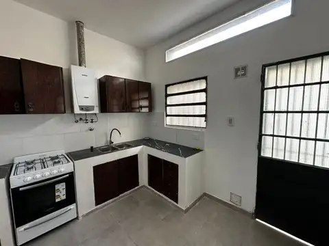 Depto Tipo Casa 3 ambientes con 2 baños