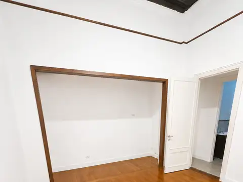 Avenida Rivadavia 5100, Piso PB