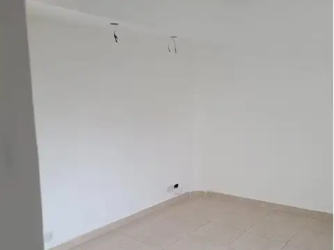 EXCELENTE 3 AMBIENTES C/DEP, 90M2 APROX