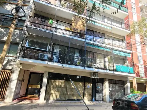 Alq. con muebles 3 ambientes con balcón Acassuso