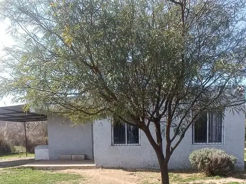 Casa 5 ambientes con 1 baño