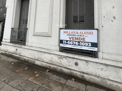 Casa en venta en Liniers