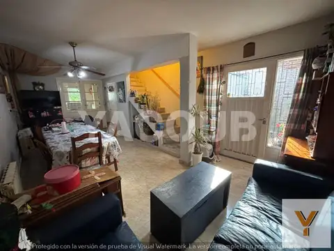 Casa con depto en venta sobre Av. Alvear - 4 Dormitorios 3 Baños - Tandil centro