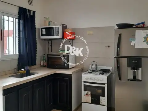 Casa 3 ambientes con 2 baños