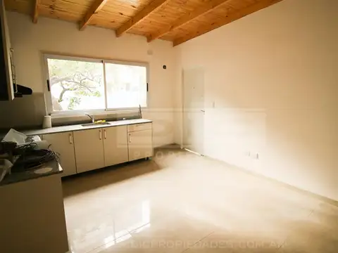 Depto Tipo Casa en Alquiler de 1 dormitorio