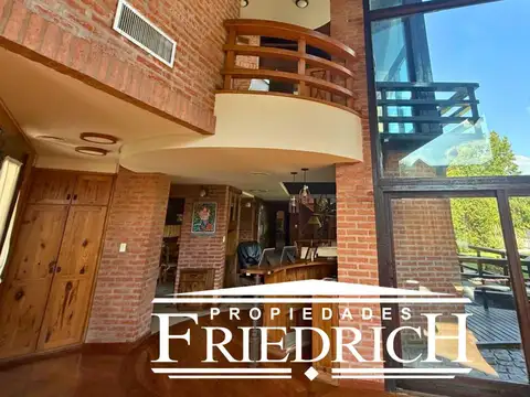 Campos De Álvarez 100