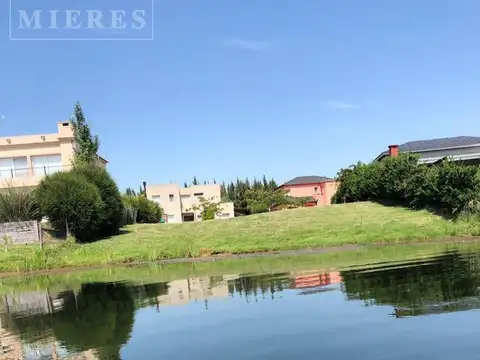 Terreno en Venta de 816,0 m2