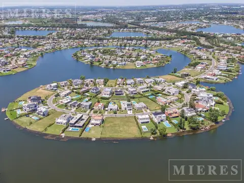 Lote en venta a La Laguna en el Barrio San Francisco, Villanueva.