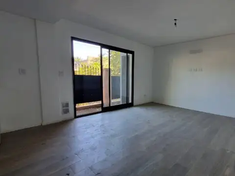 Departamento en venta Hurlingham 1 amb divisible con jardin