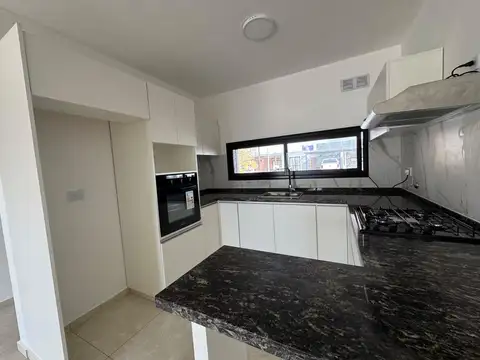 VENDO DUPLEX B NORTE VILLA ALLENDE, 2 DORM, 2 BAÑOS, PISCINA
