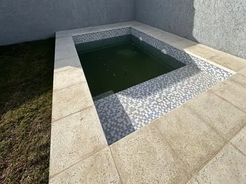 Casa 3 ambientes con 2 baños