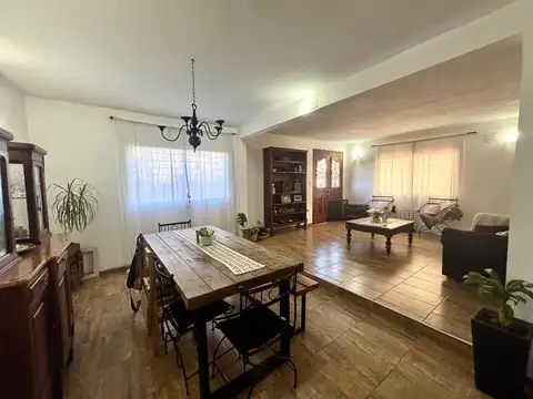 Casa en Alquiler de 3 dormitorios