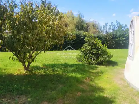 VENTA CASA TIPO IGLU, 3 AMBIENTES, CON LOTE DE 1730M, BARRIO SAKURA 100