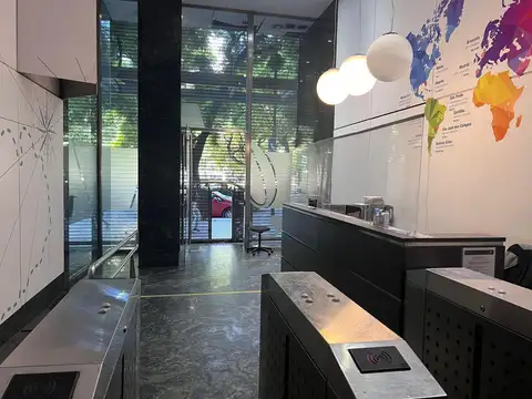 Oficina en Alquiler con 2 cocheras