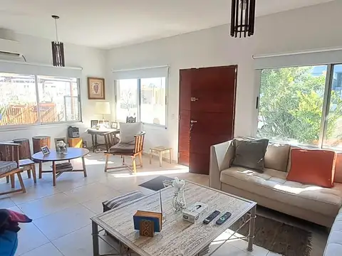 Casa 4 AMB PILETA en Ingeniero Maschwitz alquiler