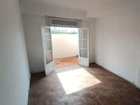 3 ambiente al Frente con Balcon - Boedo