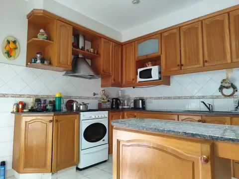 Casa en venta dos dormitorios, patio.