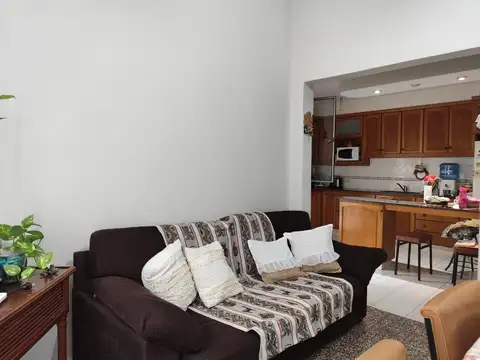 Irlanda y Av. Republica