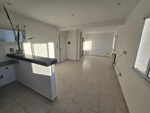 Departamento en Alquiler en La Plata, $ 450.000