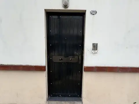 Depto Tipo Casa en Alquiler de 2 dormitorios