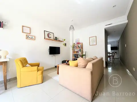 Casa 3 ambientes con 1 baño