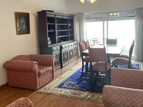 Luminosos y amplio depto con terraza propia de 100m2