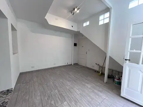 Depto Tipo Casa 3 ambientes con 2 baños