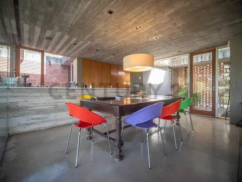 Casa en Venta en Lisandro Olmos Etcheverry, USD 227.000