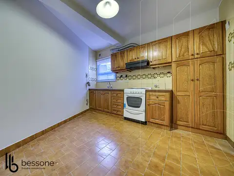 Departamento 4 ambientes con 2 baños
