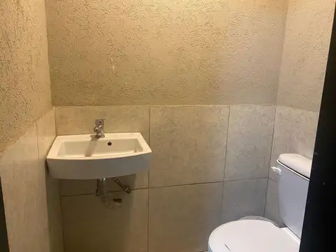 Venta cochera cubierta subsuelo Villa Pueyrredon