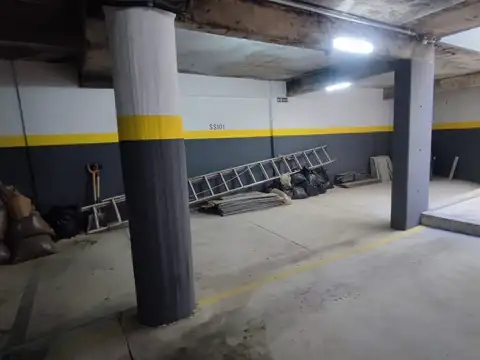 Doctor Enrique Muñoz 900