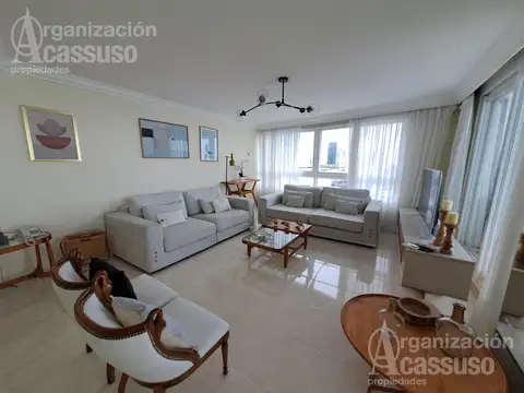Departamento en Venta en Playa Mansa, USD 1.555.000