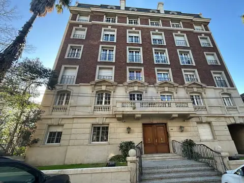 José Ellauri 1000