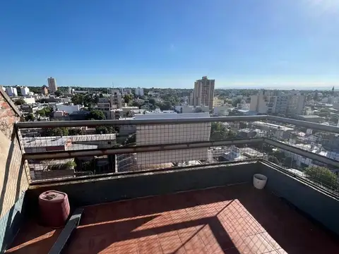 Departamento en Venta en Alto Alberdi, USD 56.000