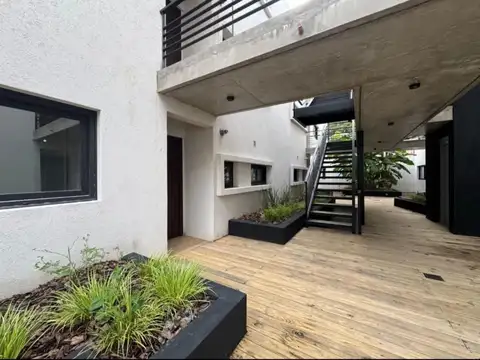Departamento en Alquiler con 1 cocheras