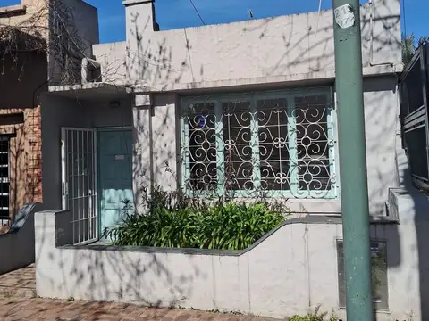 CASA APTO PROFESIONAL / DEPOSITO ALQUILER LOMAS DE SAN ISIDRO