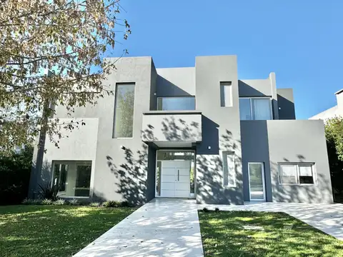Casa de 5 Ambientes en Venta en La Reserva Cardales