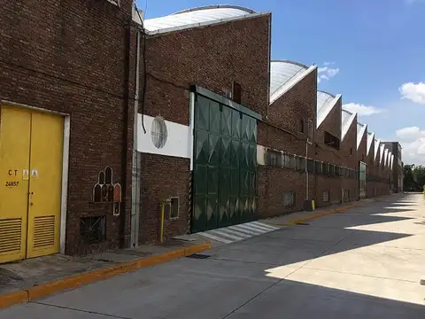 Parque Industrial - Galpón -  484 m2 cubiertos - Alquiler - Quilmes