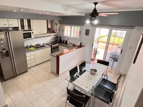 Casa en Venta al Este