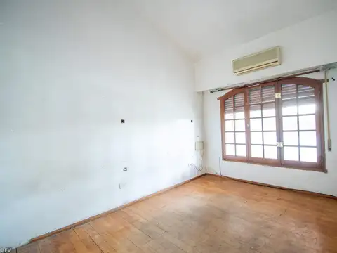 CASA EN VENTA CON PATIO LA FLORIDA