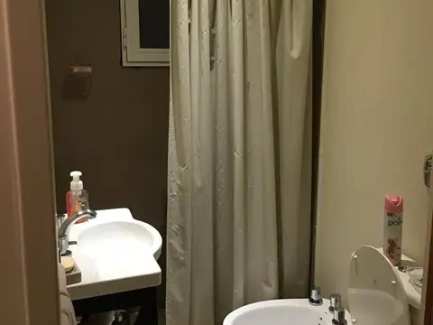 Casa 6 ambientes con 3 baños